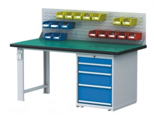 Adjustable Storage Work Cench With Hanging Panel