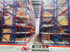 pallet racks with narrow walkways