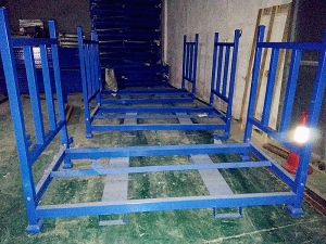Customized Stackable Steel Tire Rack