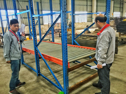 An auto parts customer gravity shelf project is about to mass production