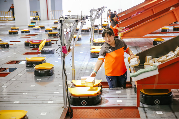 A Smart Logistics Platform to Boom Delivery Industry